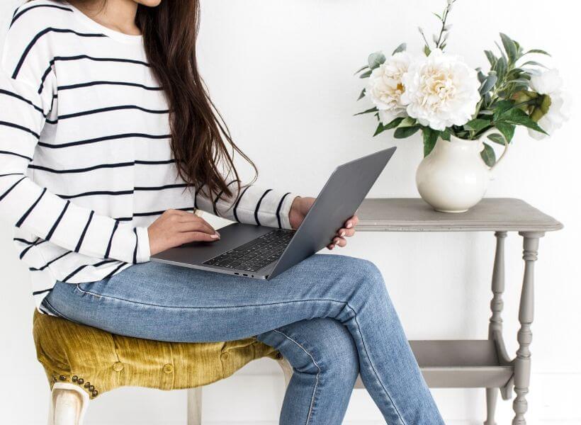 woman writing just to write